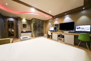 thumbnail: Room