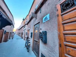 thumbnail: Exterior