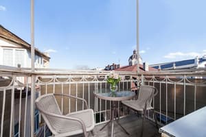 thumbnail: Balcony
