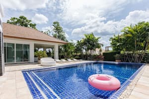 thumbnail: Private pool