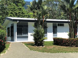 thumbnail: Front of property