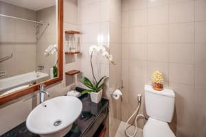 thumbnail: Bathroom