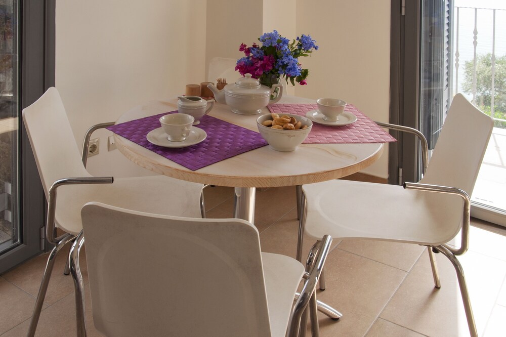 In-room dining