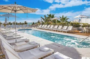 thumbnail: Outdoor pool