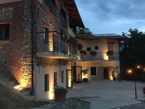 thumbnail: Exterior