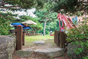 thumbnail: Property entrance