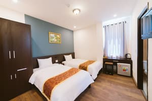 thumbnail: Room