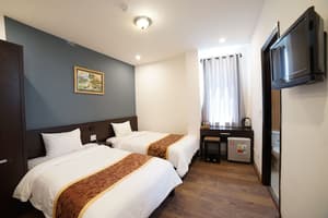 thumbnail: Room