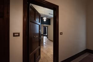 thumbnail: Interior entrance