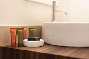 thumbnail: Bathroom amenities