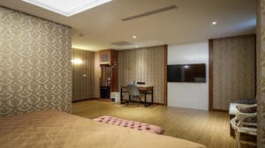 thumbnail: Room
