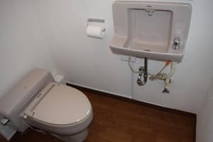 thumbnail: Bathroom