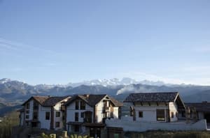 thumbnail: Exterior