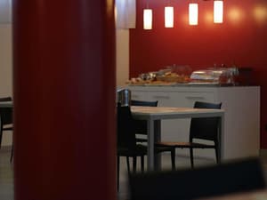 thumbnail: Breakfast area
