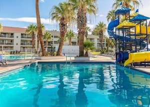 thumbnail: Pool