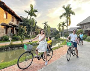 thumbnail: Bicycling