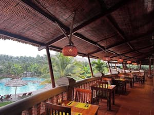 thumbnail: Restaurant