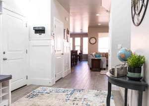 thumbnail: Interior