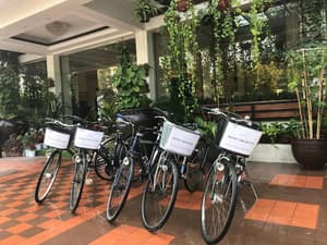 thumbnail: Bicycling