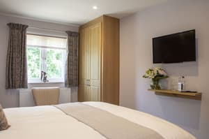 thumbnail: Room
