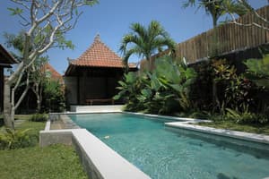 thumbnail: Pool