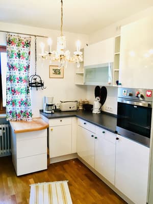 thumbnail: In-room dining