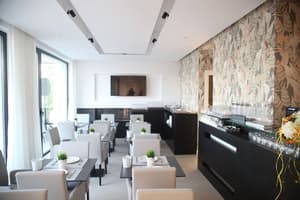 thumbnail: Breakfast area