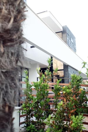 thumbnail: Exterior