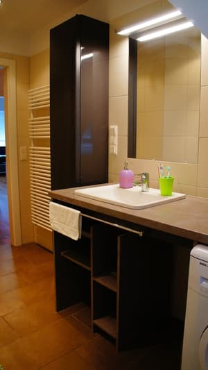 thumbnail: Bathroom shower