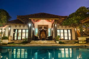 thumbnail: Exterior