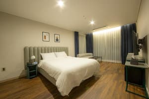 thumbnail: Room