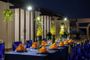 thumbnail: Restaurant