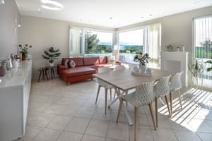 thumbnail: Interior