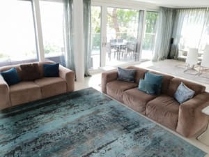 thumbnail: Lobby sitting area