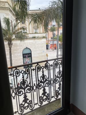 thumbnail: Front of property