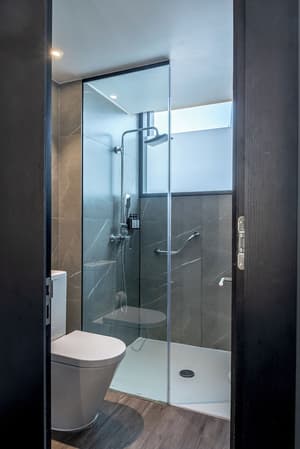 thumbnail: Bathroom