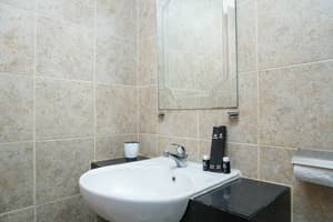 thumbnail: Bathroom