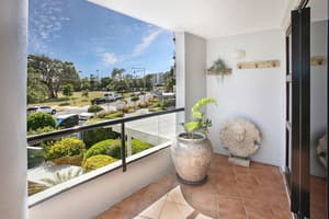 thumbnail: Balcony