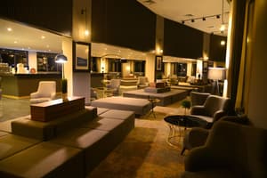 thumbnail: Lobby sitting area