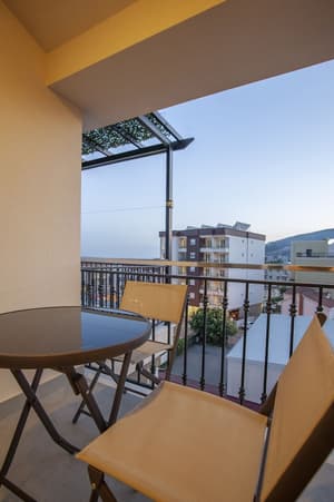 thumbnail: Balcony