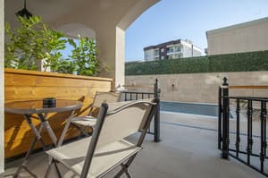 thumbnail: Terrace/patio