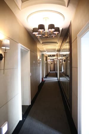 thumbnail: Hallway