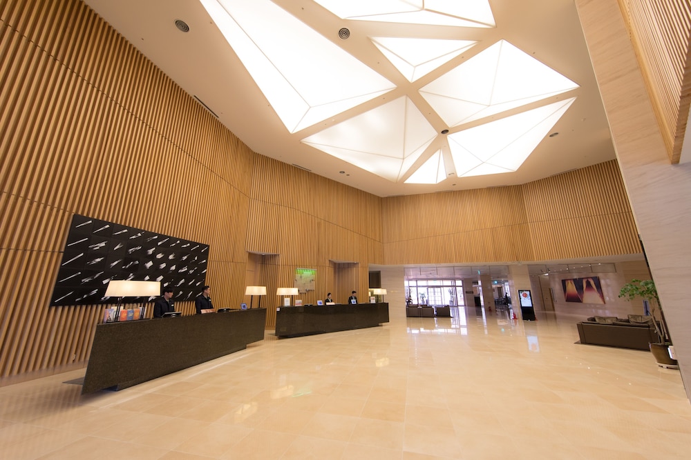 Concierge desk