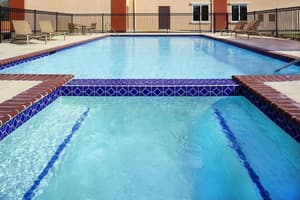 thumbnail: Outdoor pool