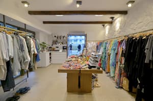 thumbnail: Designer store
