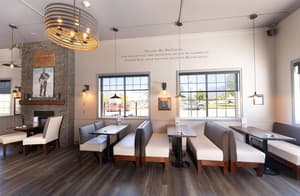 thumbnail: Restaurant