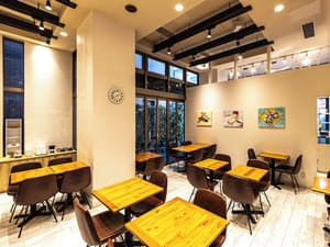 thumbnail: Restaurant