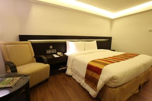 thumbnail: Room