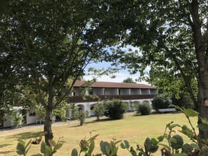 thumbnail: Exterior
