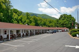 thumbnail: Exterior